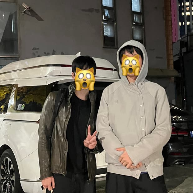 솔리드 옴므 하이넥 가죽 자켓