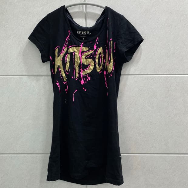 2000s Y2K Kitson Print Slim Fit Tee