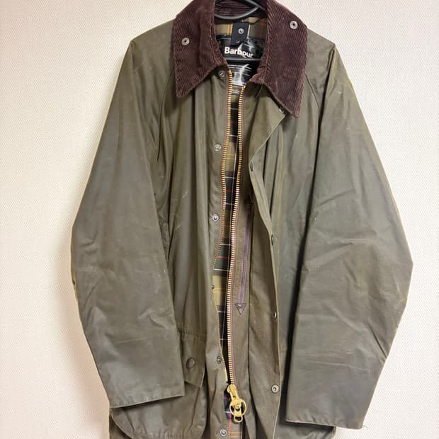 바버 왁스 자켓 클래식 뷰포트 올리브 (C38 사이즈)