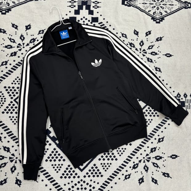 아디다스 블랙 파이어버드 트랙탑 져지