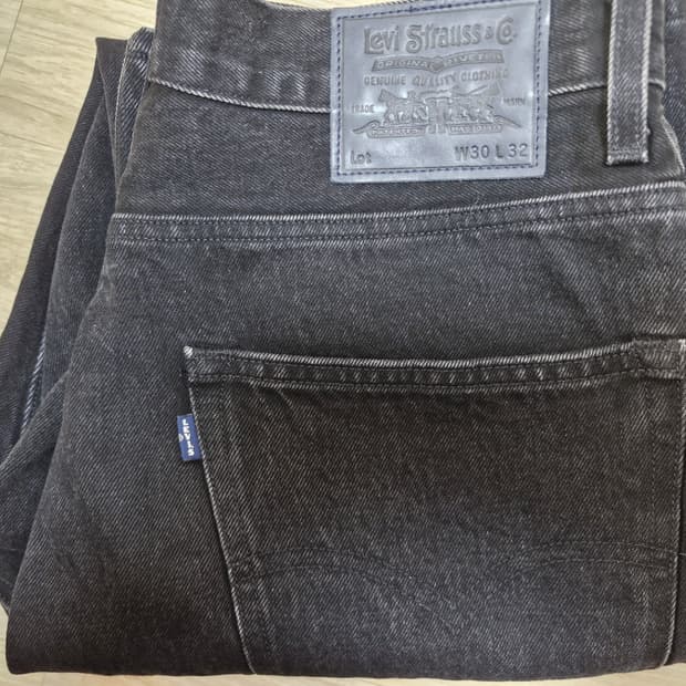 리바이스 블루탭 마커루즈진 블랙 W30 L32 판매합니다