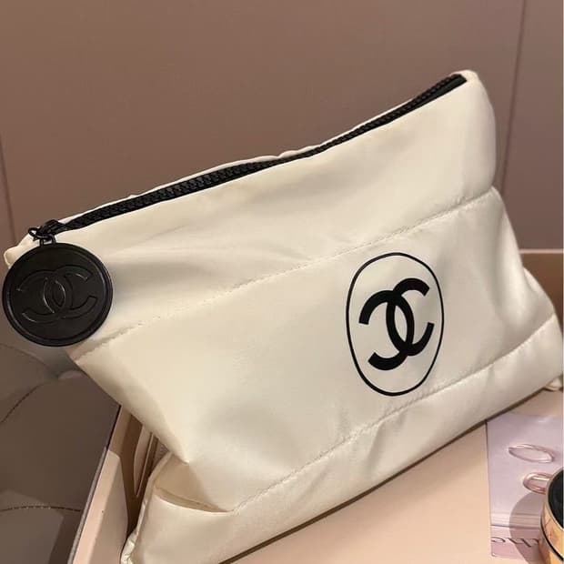 샤넬 패딩 방수 큰 파우치