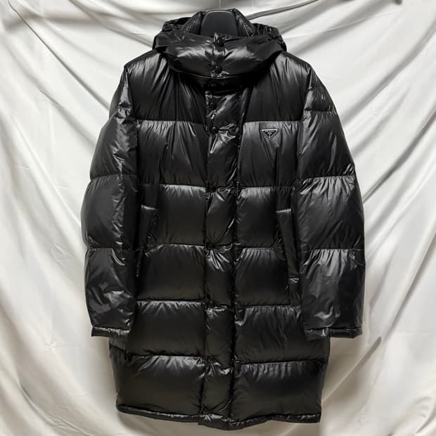 [S+급/오버핏XS] 프라다 삼각로고 후드 롱 패딩