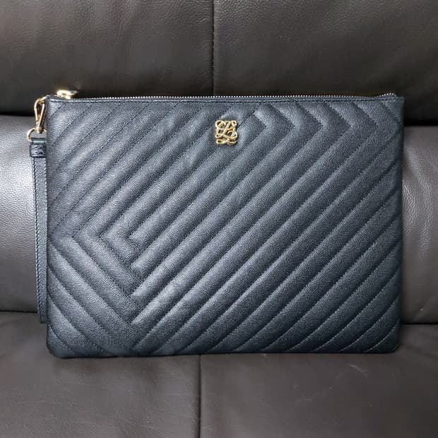 루이까또즈 L 퀼팅 라지 클러치백 블랙

