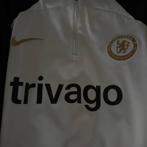 첼시 트레이닝복 m