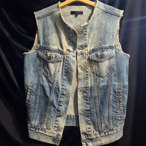 이로 컷오프 데님 베스트