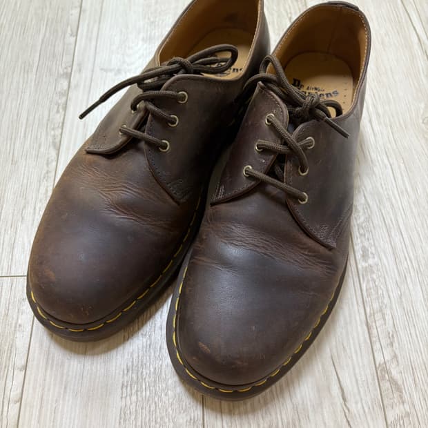 닥터마틴 1461 3홀 크레이지홀스 290