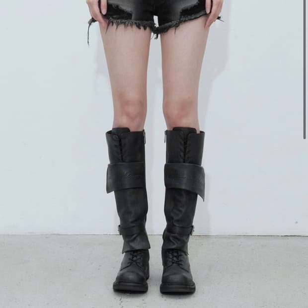 보헤미안서울 DARKNESS LOW WAIST SHORTS, BLACK