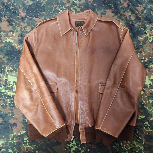이스트맨 레더 a-2 자켓