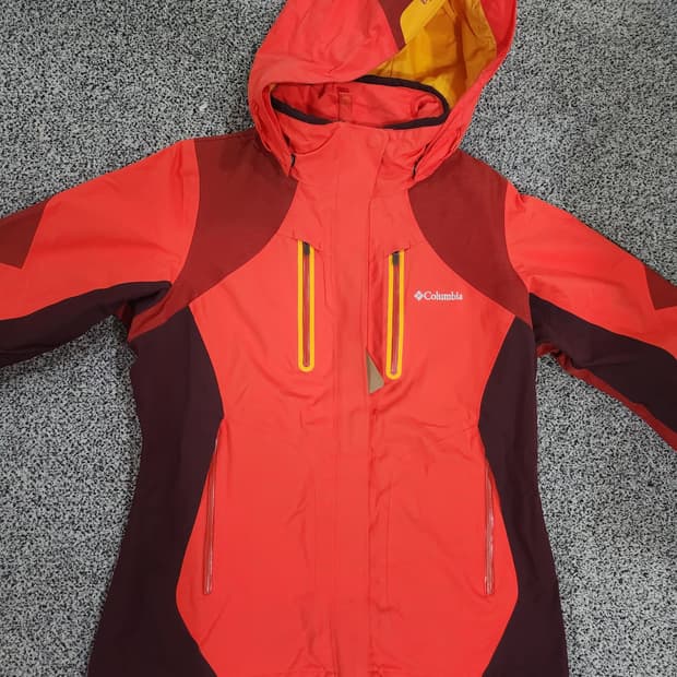 //Columbia 옴니테크 후드 바람막이 자켓 M