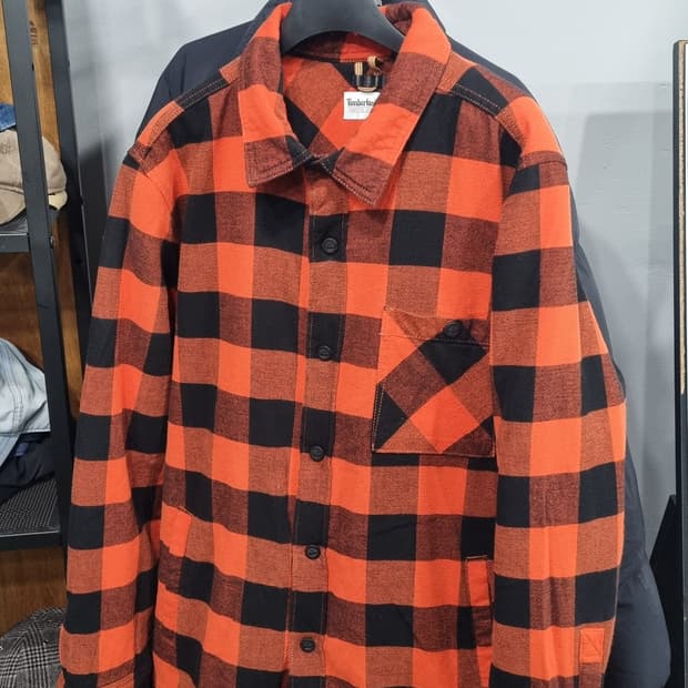 팀버랜드 L사이즈 겨울용(안감후리스) 셔츠같은 자켓(체크셔켓)