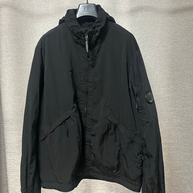 CP컴퍼니 크롬R 나일론 바람막이 블랙 (52)