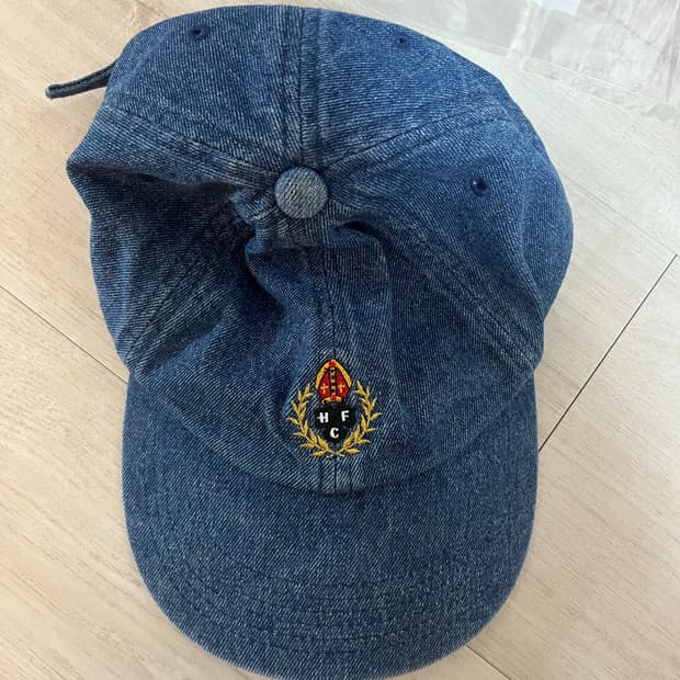 헤리티지플로스모자