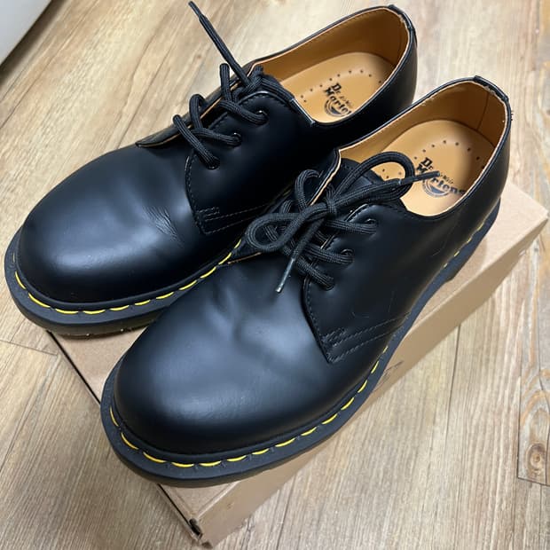 택포14) 닥터마틴 1461 스무스 블랙 uk7 260