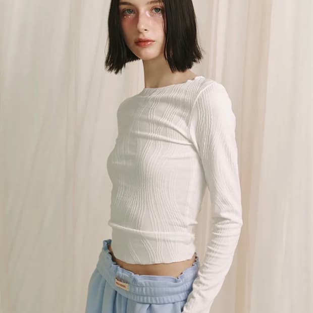 민더리 탑 MEENDERI 