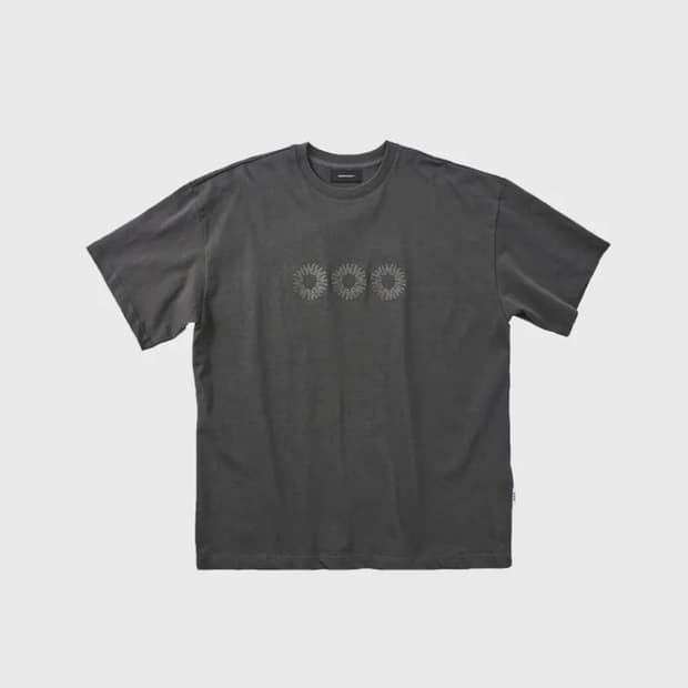 999휴머니티 반팔티 차콜