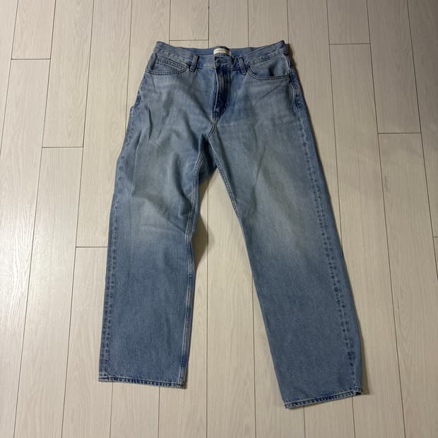 유니클로 jwa 스트레이트진