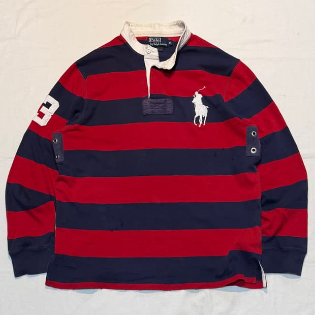폴로 디스트레스드 헨리넥 롱슬리브 럭비티 네이비 레드
