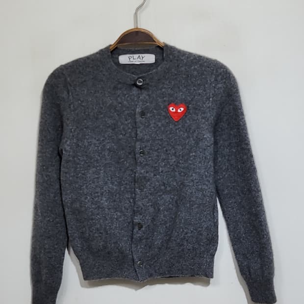 (정품) 꼼데가르송 가디건 차콜 레드와펜 AZ N007 