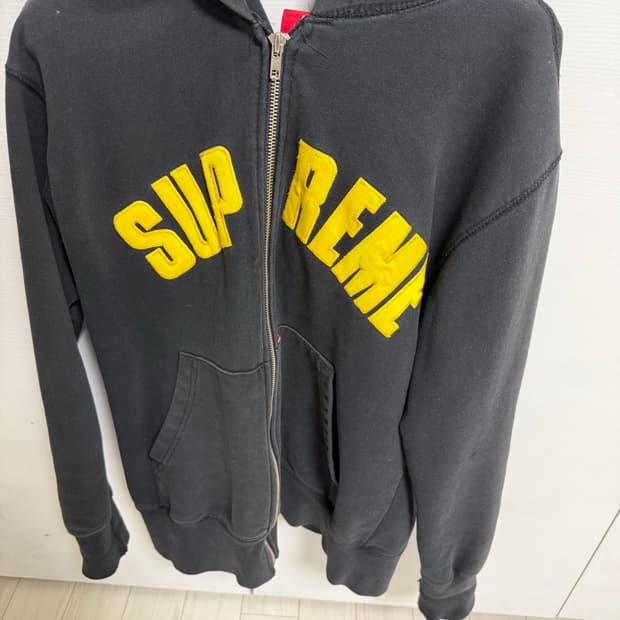 슈프림 후드집업