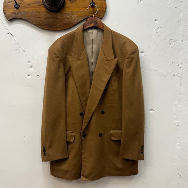 L) Cashmere 100% Camel Double-Breasted J