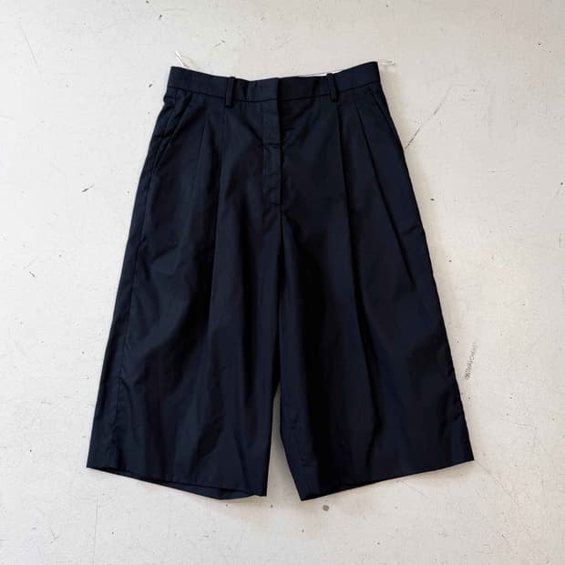 bermuda shorts 