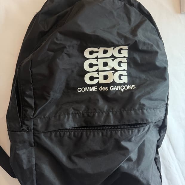 꼼데가르송 CDG 로고 백팩 블랙