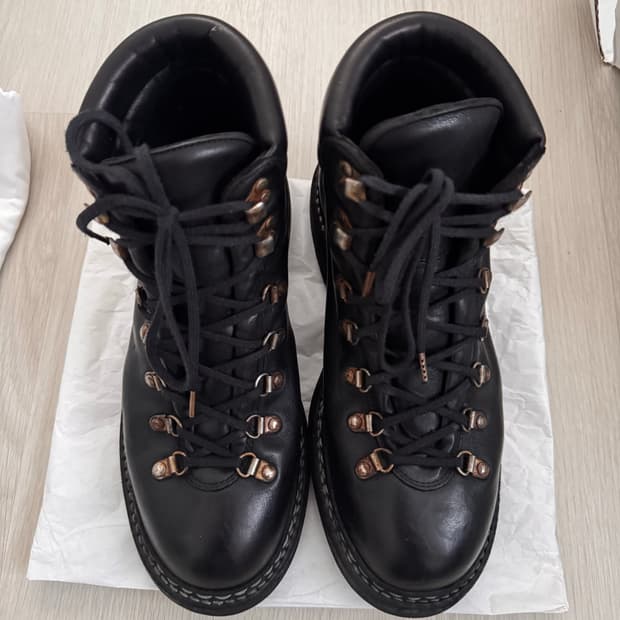 (41) 구이디 하이킹 부츠 거의 새상품