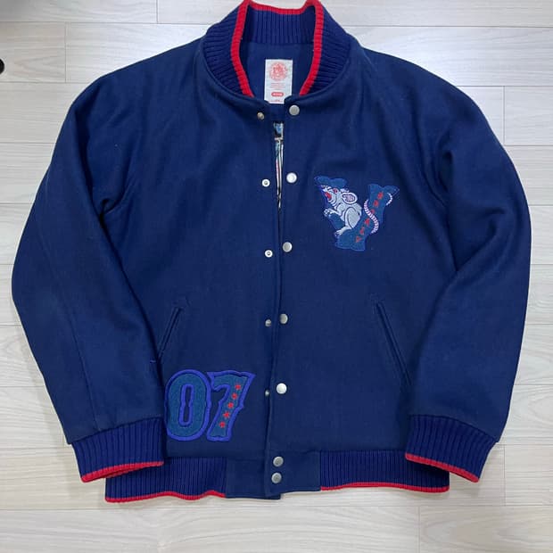 베리드얼라이브 바시티자켓 M