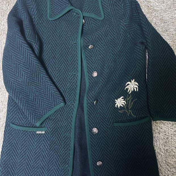 이태리제 blauenbock 울100프로 코트 사이즈 77