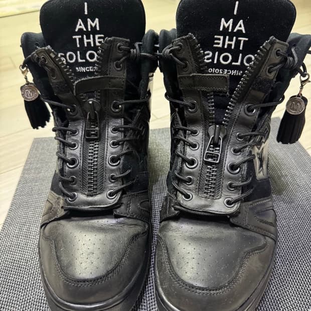 더 솔로이스트x 컨버스 하이탑