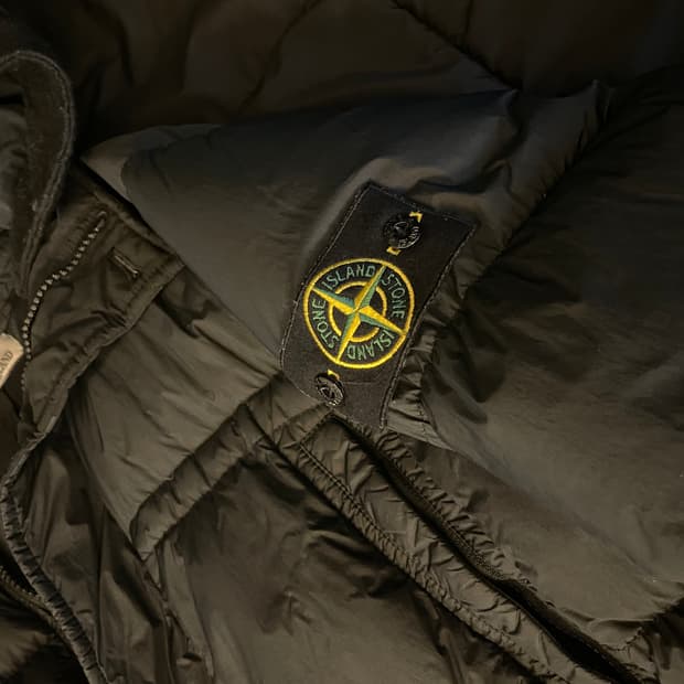 스톤아일랜드 가먼트다이드 크링클렙스 NY 다운 라지