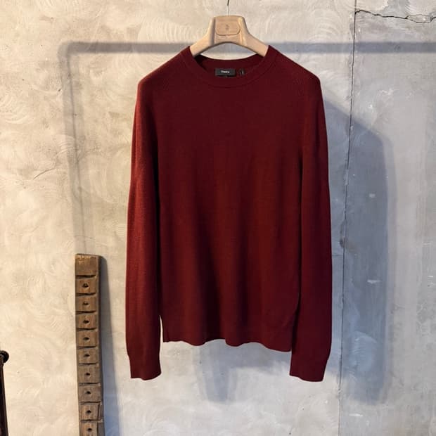 띠어리 크루넥 니트 100