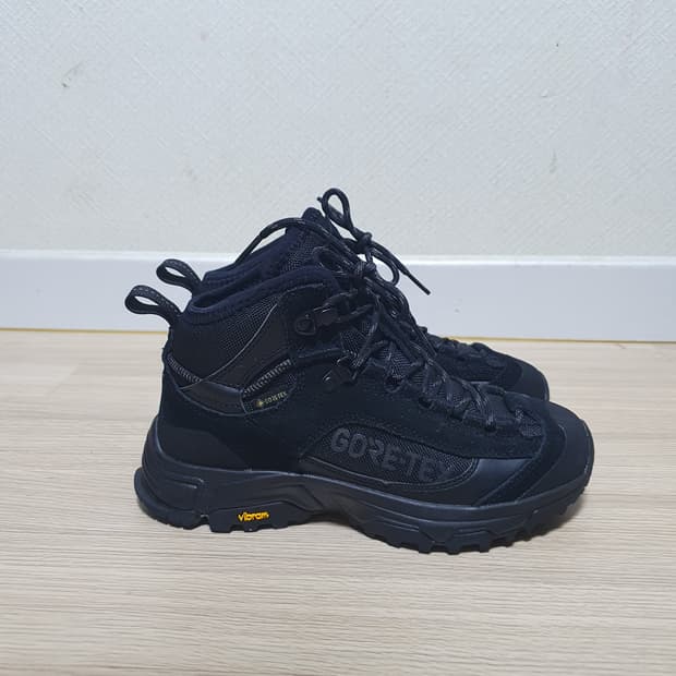 코오롱스포츠 고어텍스 등산화 225
