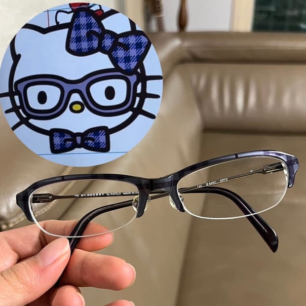 버버리 보랏빛 안경