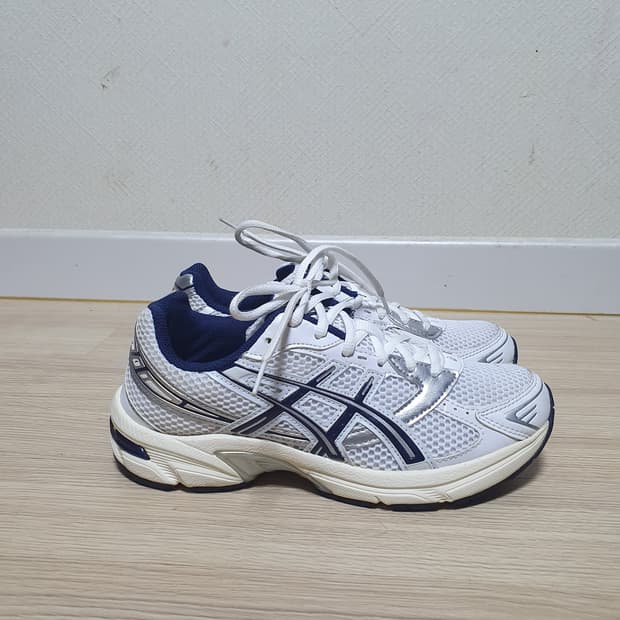 아식스 젤 1130 운동화 250