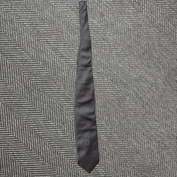 아르마니 지그재그 패턴 실크넥타이