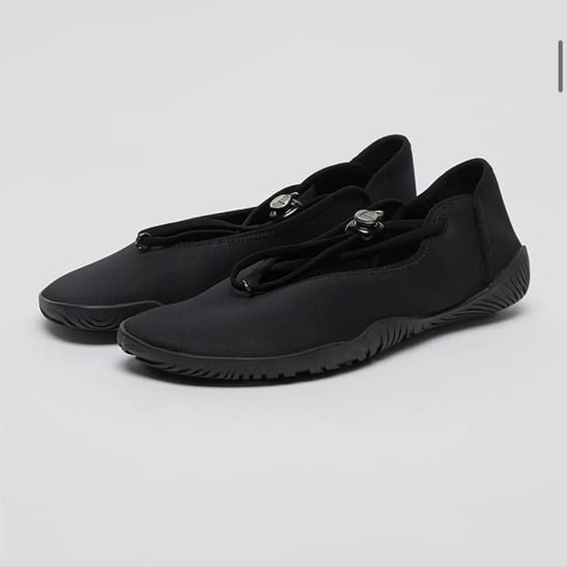 아카이브앱크 Formica core sneakers