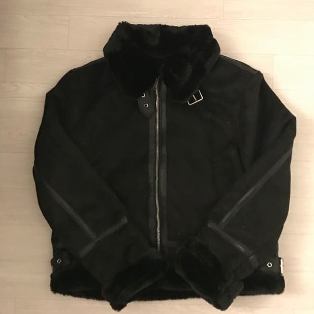 퍼 배색 무스탕