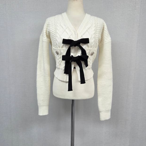 셆프  포트레이트 여성가디건