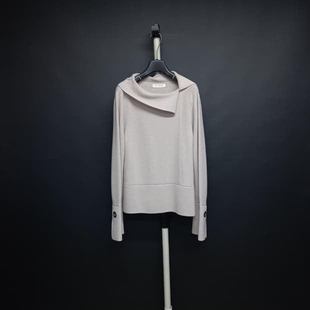 미샤 MICHAA 춘추동 긴팔 니트블라우스 66.55