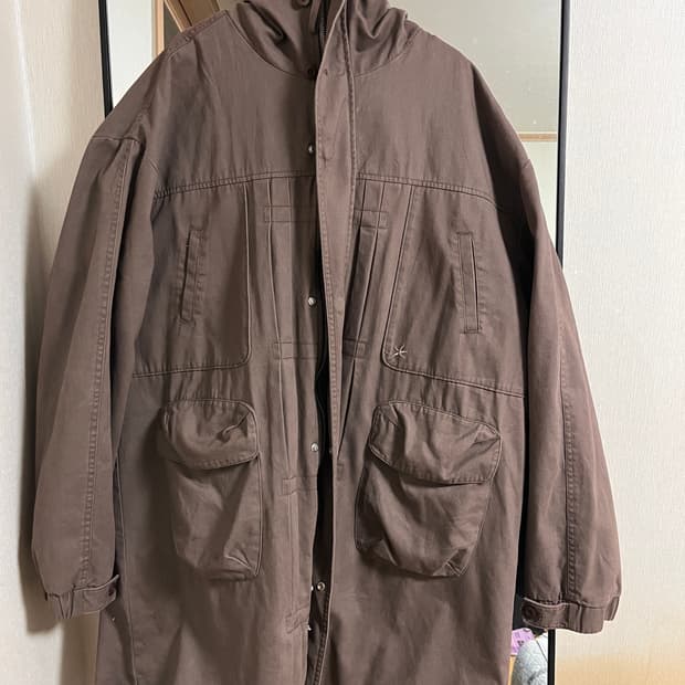 더콜디스트모먼트 피쉬테일 자켓