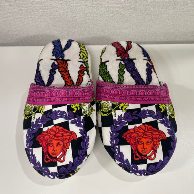 베르사체 메두사 룸 슬리퍼