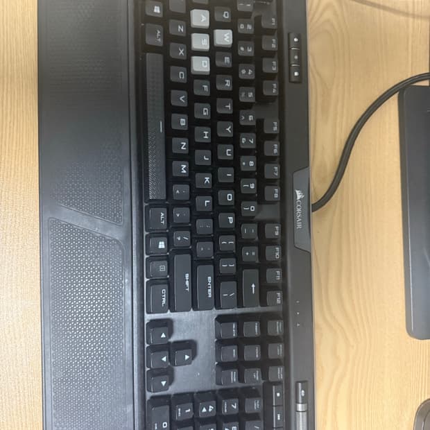 커셰어 K95 RGB Platinum 기계식 키보드(갈축)