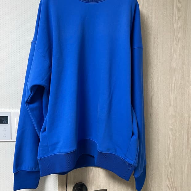 솔리드옴므 맨투맨 블루, 52사이즈 새상품