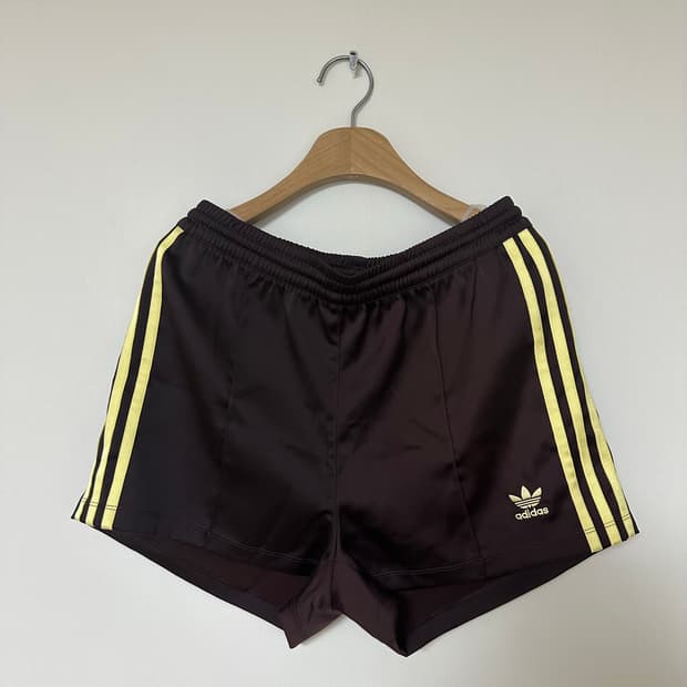 (W) 아디다스 삼선 사틴 쇼츠 쉐도우 브라운