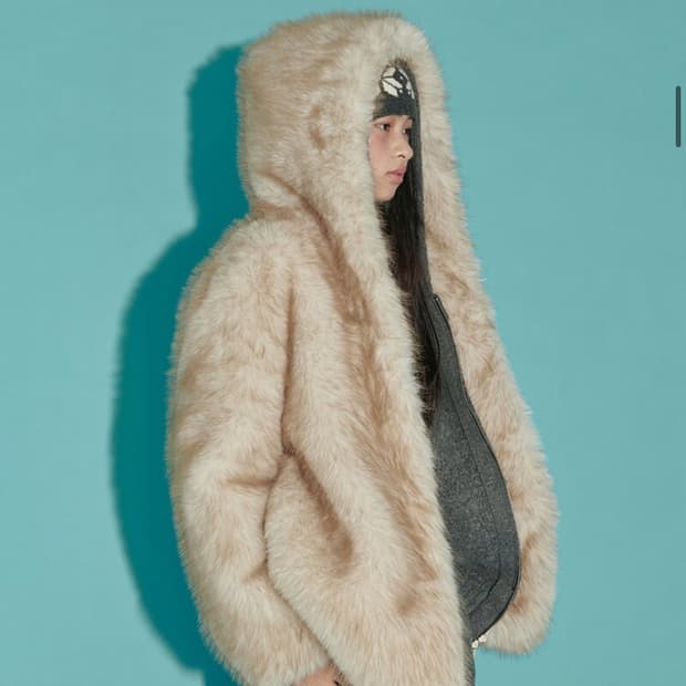 더 포르타 아이보리 후드 퍼 자켓 새상품 