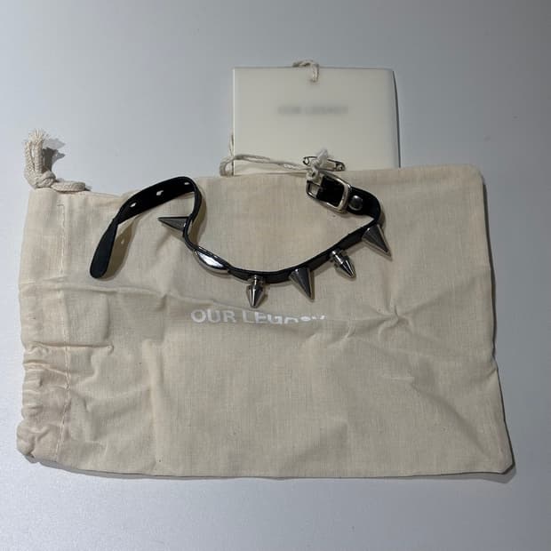 아워레가시 스터드 레더 브레이슬릿 팔찌