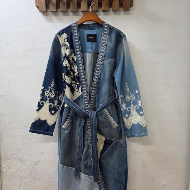 데시구알로브데님