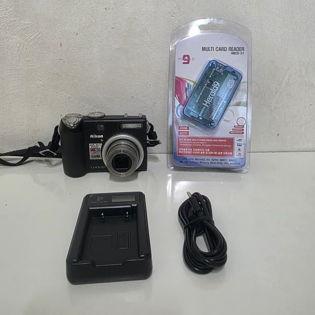 니콘 디지털 카메라 COOLPIX P5000 블랙 디카